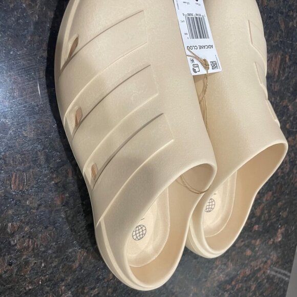 ADIDAS ADICANE CLOGS SLIDES CONFORT TAN COLOR  AESTHETIC SZ 9 MEN WOMAN Sz 10 - Picture 9 of 16